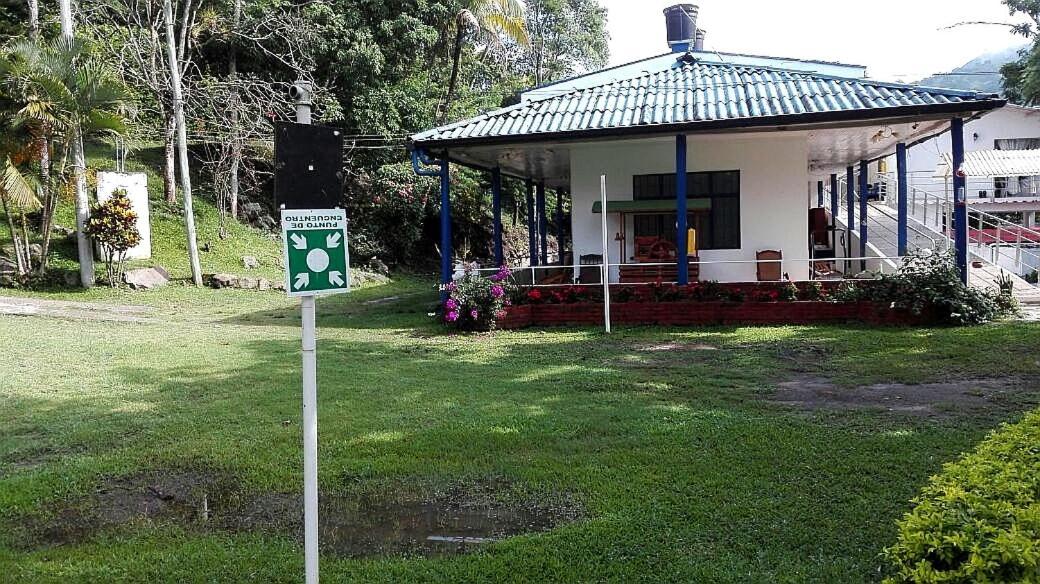 Hotel Campestre El Salitre Villeta Exterior foto
